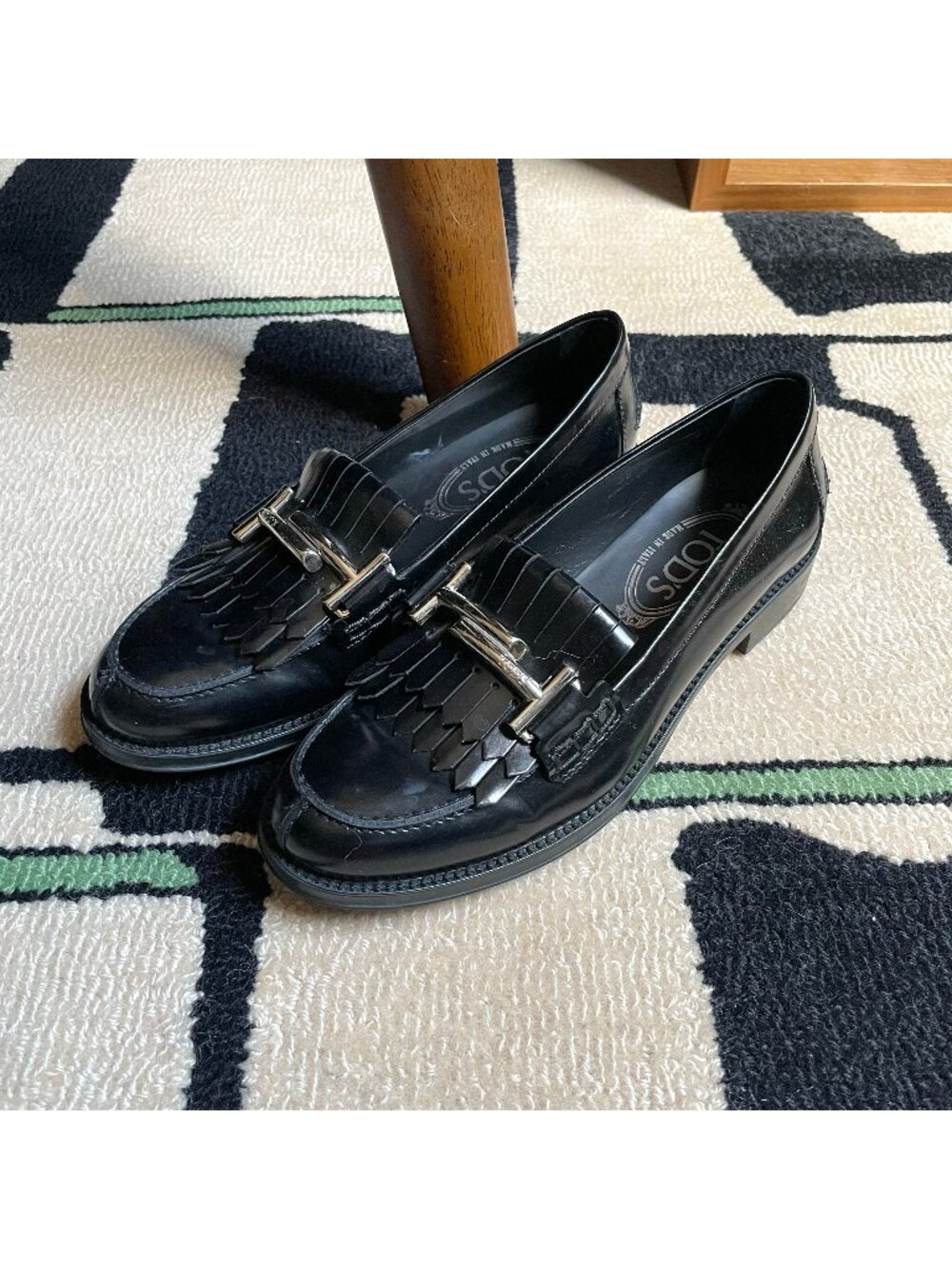 EUC Tod's Black Patent Leather Double T Fringe Loafers Size EU 35 US 5